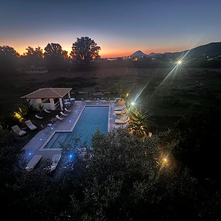 Kapetanios Luxury Lejlighedshotel Agios Georgios  Eksteriør billede