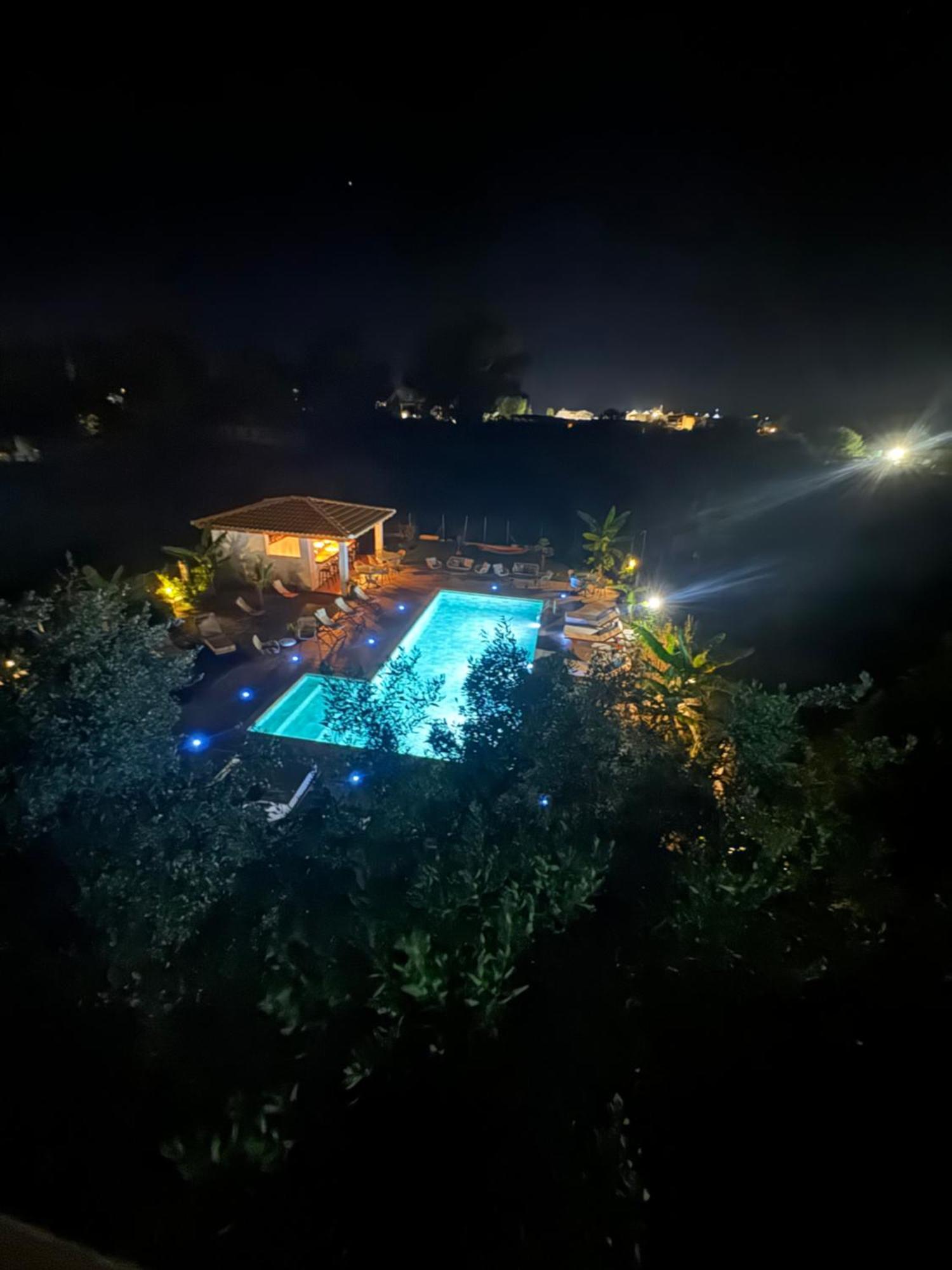 Kapetanios Luxury Lejlighedshotel Agios Georgios  Eksteriør billede