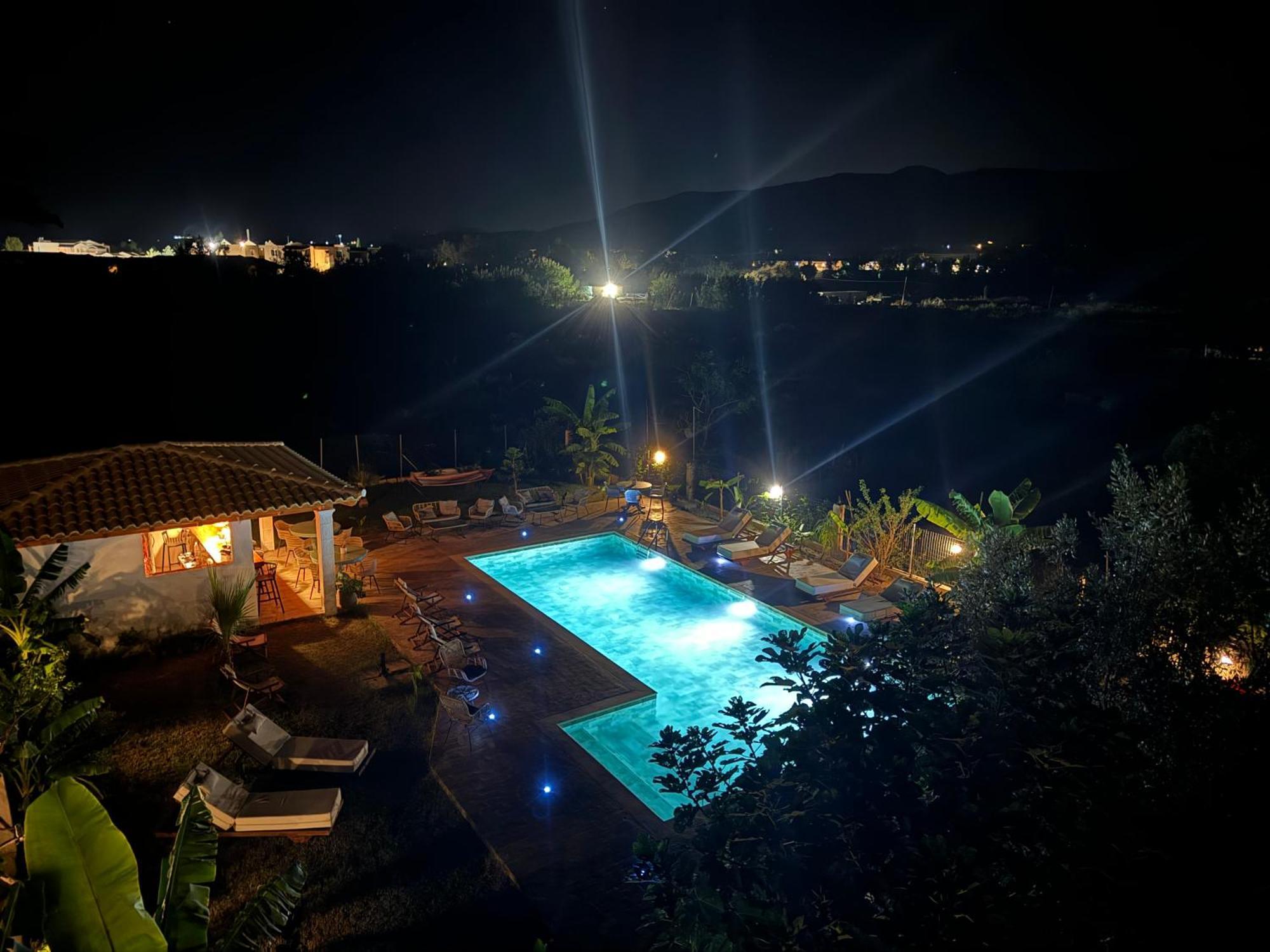 Kapetanios Luxury Lejlighedshotel Agios Georgios  Eksteriør billede